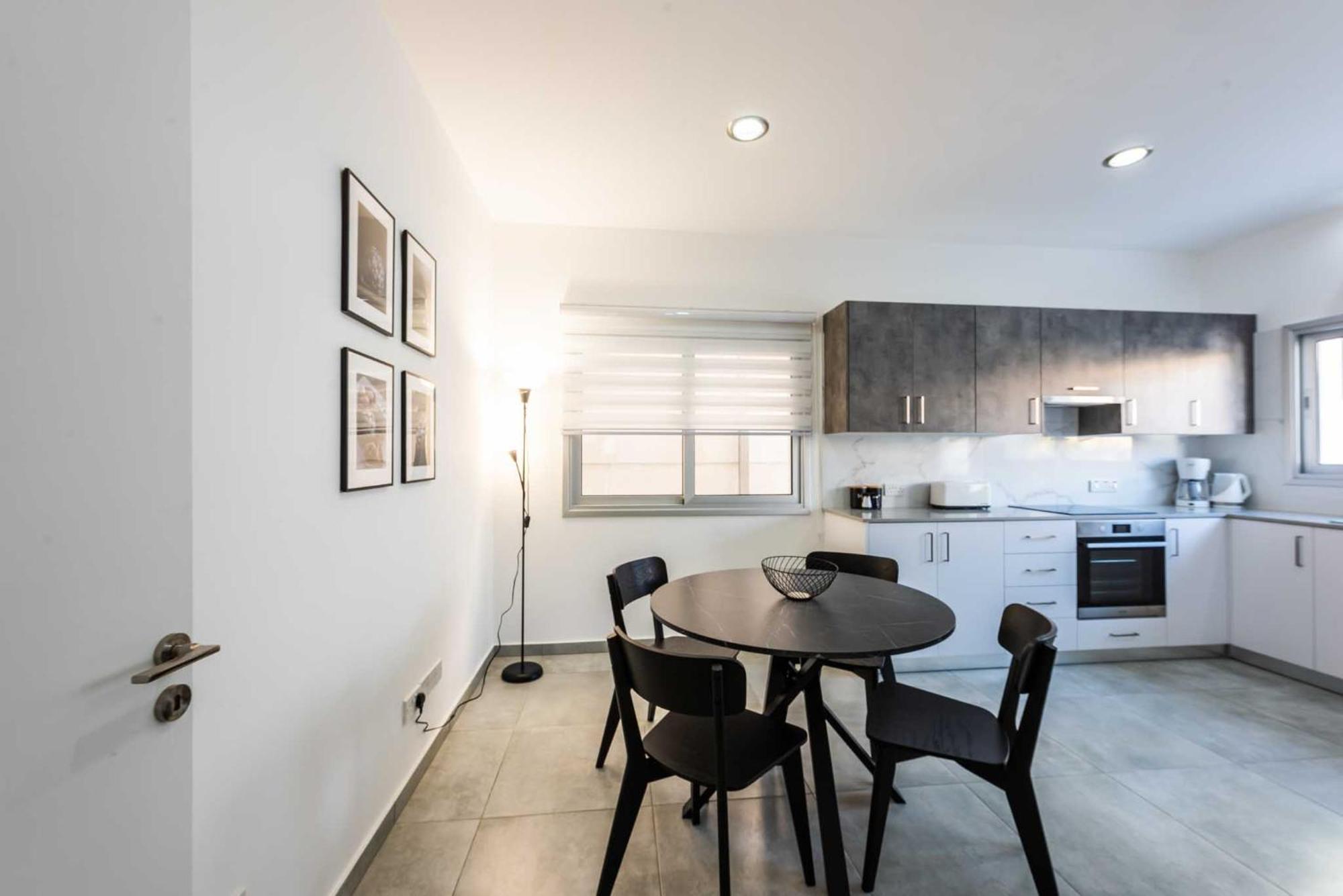 Kition City Apartments - Central Location 라르나카 외부 사진